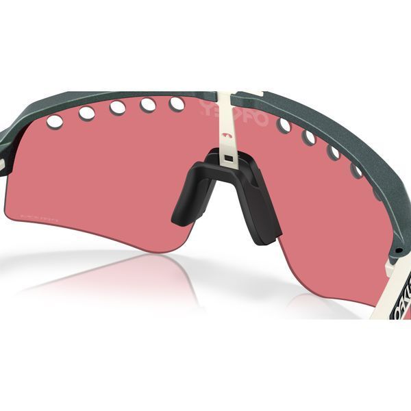 Сонцезахисні окуляри Oakley Sutro Lite Sweep Matte Silver/Blue Colorshift Prizm Trail Torch 0888392663214 фото