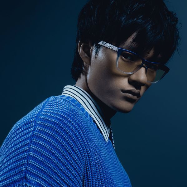Сонцезахисні окуляри Oakley Frogskins S Fortnite Matte Cyan/Blue/Clear Shift Fade Prizm Gaming&trade; 2.0 0888392677648 фото