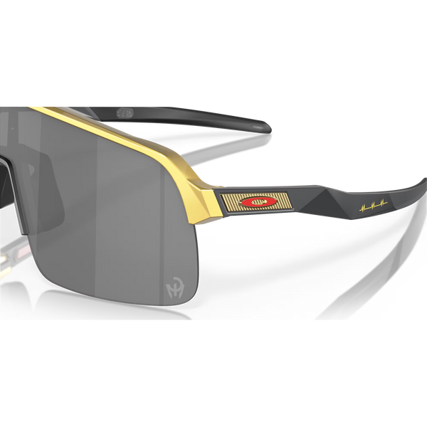 Сонцезахисні окуляри Oakley Sutro Lite Olympic Gold Prizm Black 0888392597595 фото