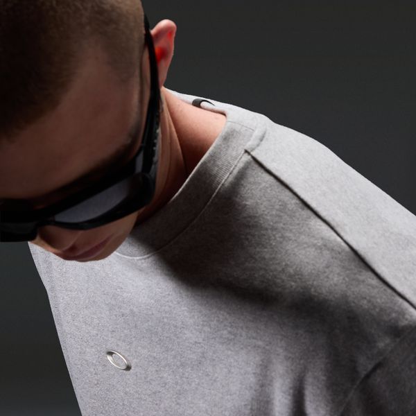 Футболка Oakley Reserve Strato Reflective Tee 8051731166628 фото